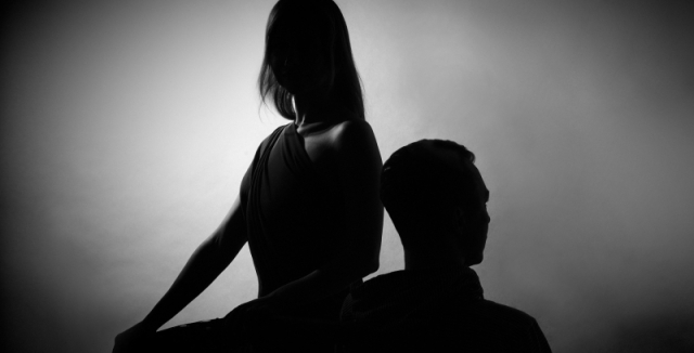 Jedním z prvních signálů může být pokles zájmu o společné aktivity nebo změna v sexuální aktivitě